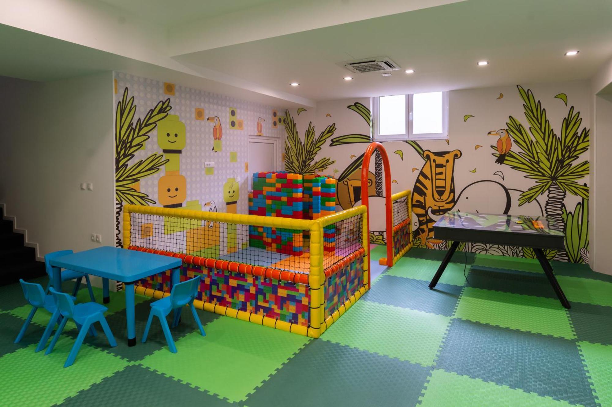 Hotel Nest Bijeljina Ngoại thất bức ảnh