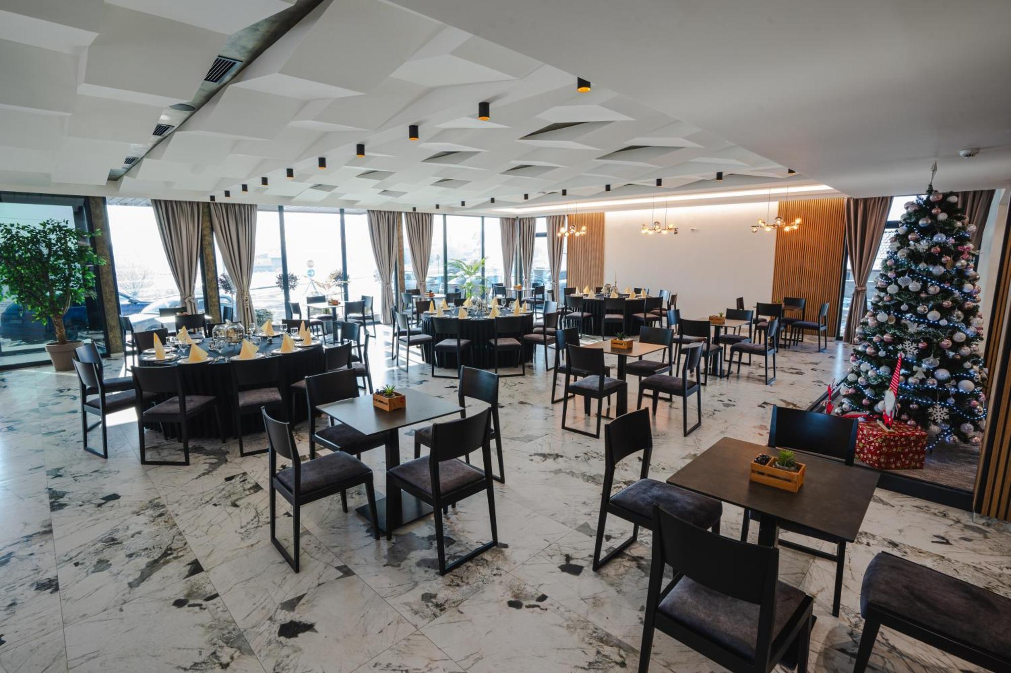 Hotel Nest Bijeljina Ngoại thất bức ảnh