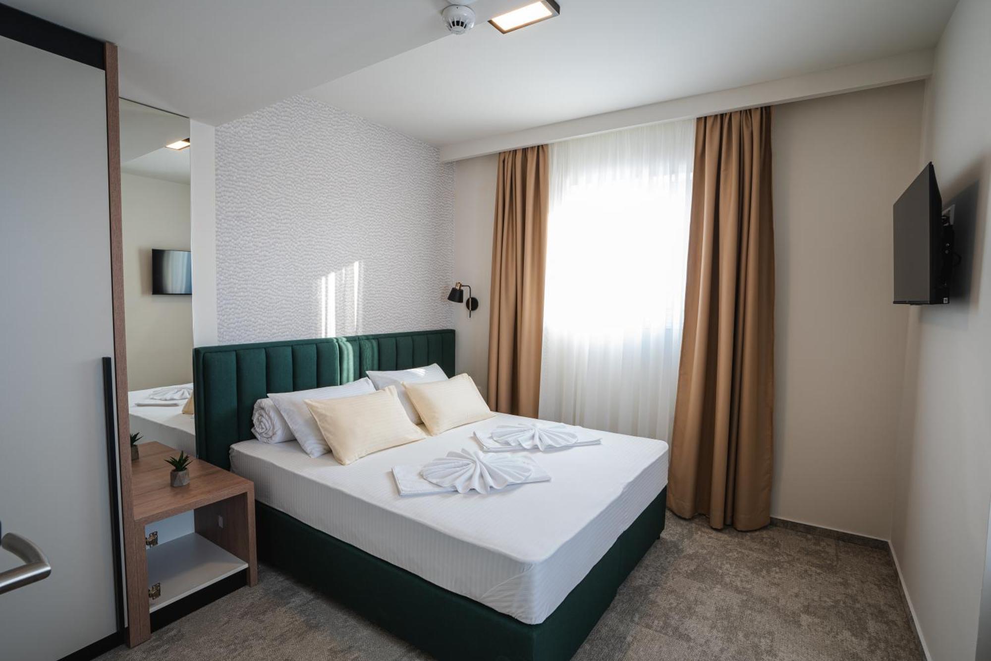 Hotel Nest Bijeljina Ngoại thất bức ảnh